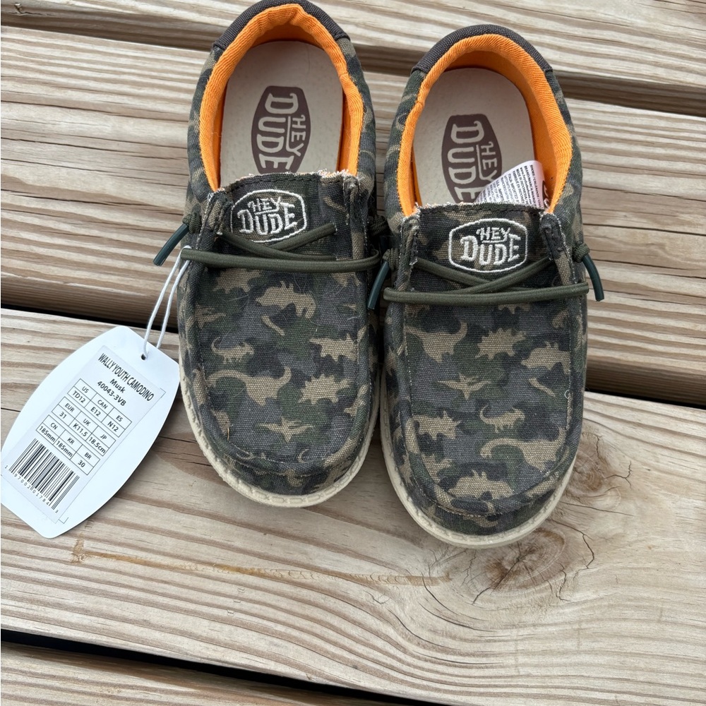 NWT Hey Dude Wally Youth Camodino TD12 | Dinosaur Camo Print Boys Shoes
